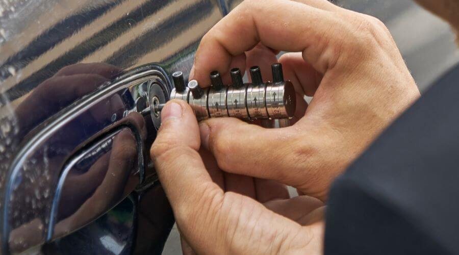 Expert tile roof repair services in Pearl, IL